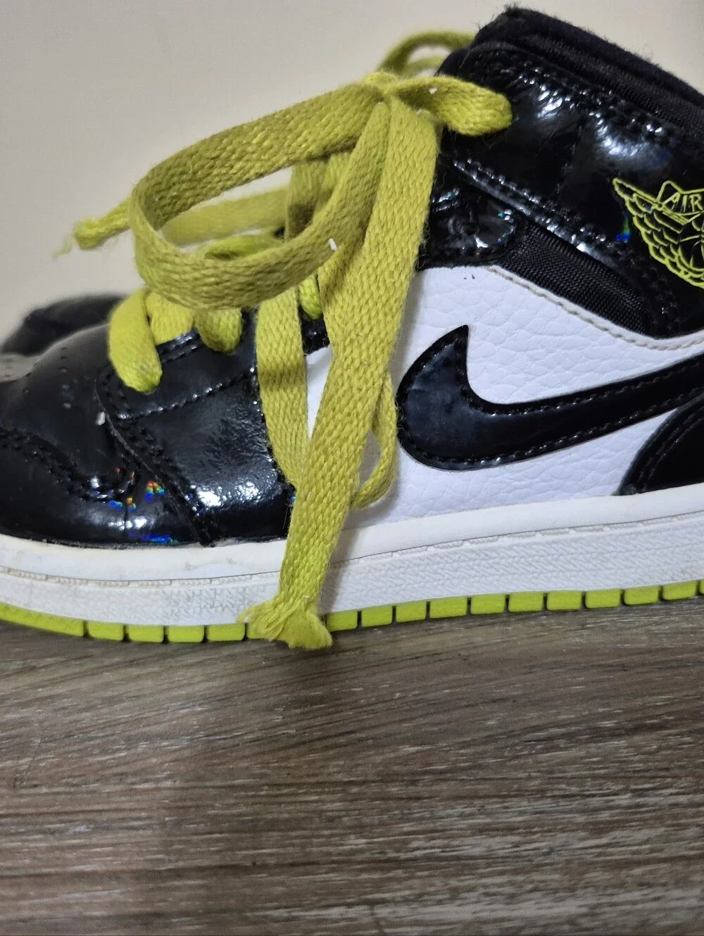 Air Jordan Nike Shoes BO6932-003. Child Size 12C. Black White Green Laces